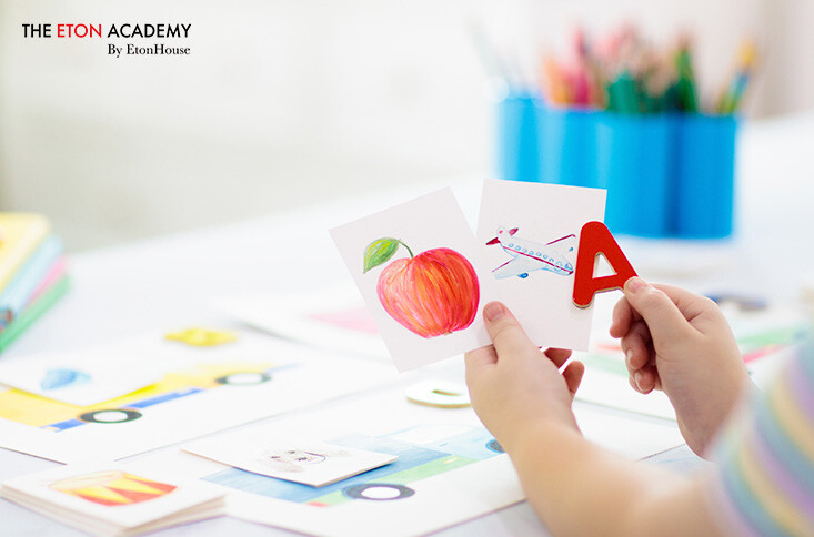 Children learning to read - Phonics